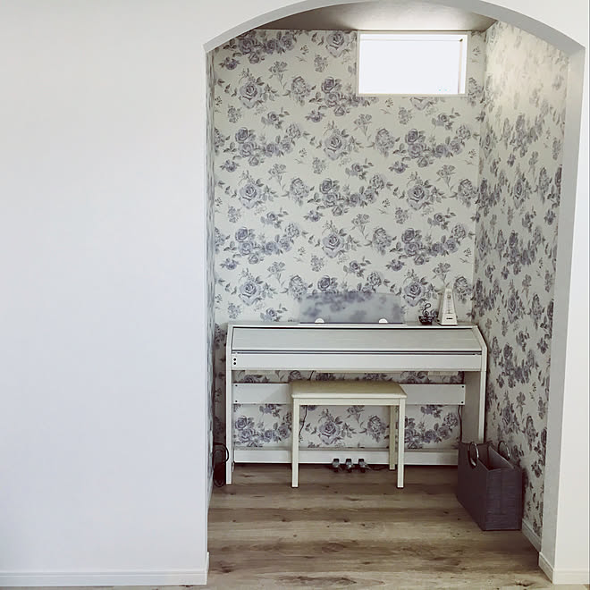 リビング 花柄クロス アーチ垂れ壁 電子ピアノ 楽器のある部屋 などのインテリア実例 18 03 31 16 08 38 Roomclip ルームクリップ