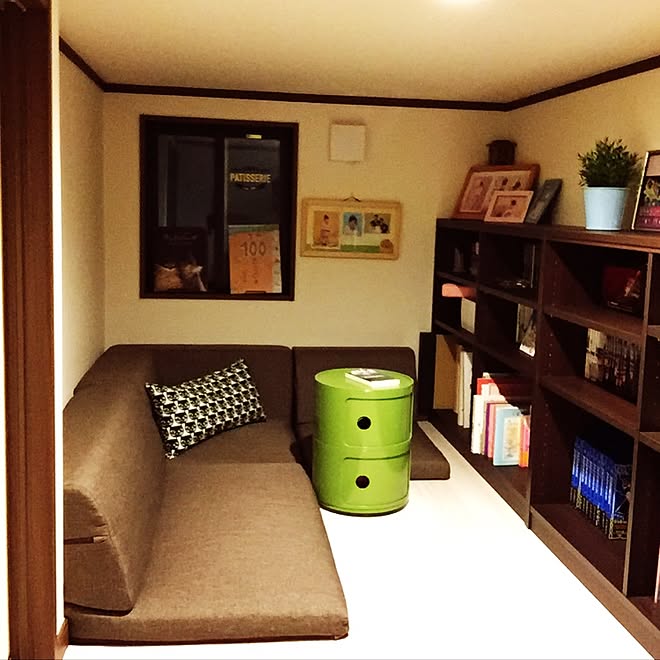 部屋全体 読書 小屋裏収納 本棚 コーナーソファ などのインテリア実例 16 09 14 21 49 54 Roomclip ルームクリップ