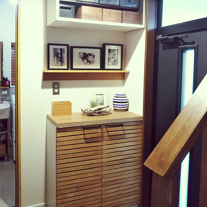 玄関 入り口 セルフリフォーム中 中古住宅 狭い家のインテリア リフォーム記録 などのインテリア実例 22 03 06 17 49 14 Roomclip ルームクリップ