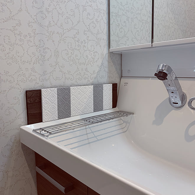 Lixil洗面台 10分もかからない 簡単diy 水跳ね対策 水跳ね防止 などのインテリア実例 07 30 19 42 57 Roomclip ルームクリップ