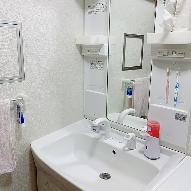 白いインテリア 洗面台 セリア 雑貨 100均 などのインテリア実例 05 03 18 41 25 Roomclip ルームクリップ