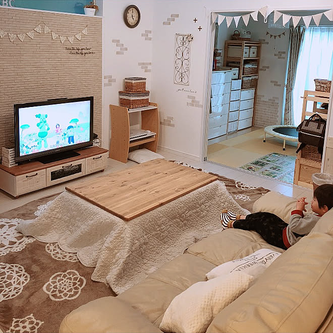 部屋全体/ナチュラルフレンチ/こたつカバー/ラブザリネン/ナチュラルインテリア...などのインテリア実例 - 2018-04-17 18:02:16