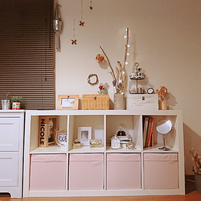棚 Ikea カラックス Kallax ピンク などのインテリア実例 18 07 25 22 14 48 Roomclip ルームクリップ