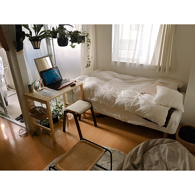 ベッド周り 一人暮らし シンプルな暮らし 断捨離中 1r などのインテリア実例 19 02 25 21 59 49 Roomclip ルームクリップ ベッド周り 一人暮らし シンプルな暮らし 断捨離中 1r などのインテリア実例 19 02 25 21 59 49 Roomclip ルームクリップ