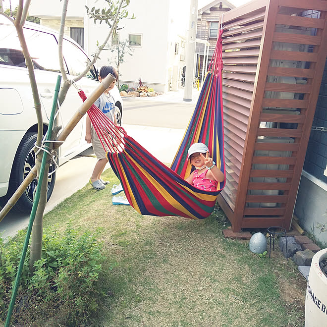 すていほーむ 庭 オリーブの木 ハンモック ケイミュー外壁 などのインテリア実例 05 14 09 02 Roomclip ルームクリップ