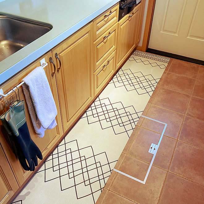 タイル床 しまむら キッチンマット ナチュラル キッチンのインテリア実例 22 03 08 13 31 16 Roomclip ルームクリップ