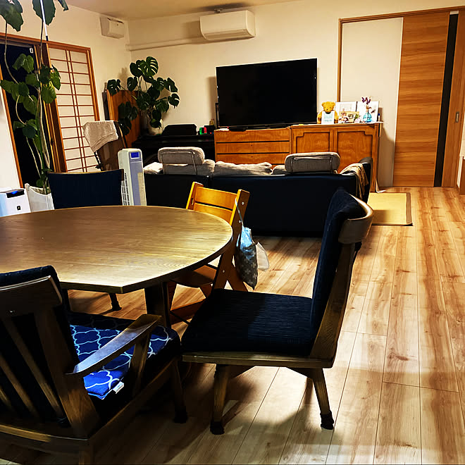 リビングダイニング ダイニングテーブル 夜活 子育て中 こどもと暮らす などのインテリア実例 21 07 02 13 14 22 Roomclip ルームクリップ