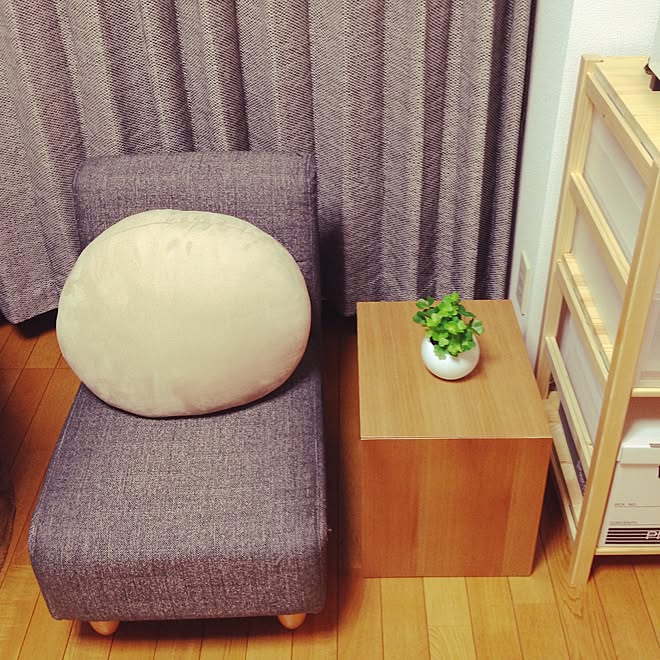 机/もちもちクッション/コの字型テーブル/一人用のソファ/RCの出会いに感謝♡&hellip;などのインテリア実例 20160311 2147