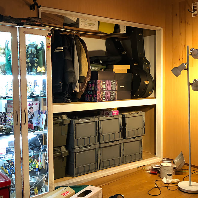 押し入れ感をなくしたい ペンキ塗りました ペンキ塗り カインズ 整理整頓 などのインテリア実例 04 04 22 13 42 Roomclip ルームクリップ