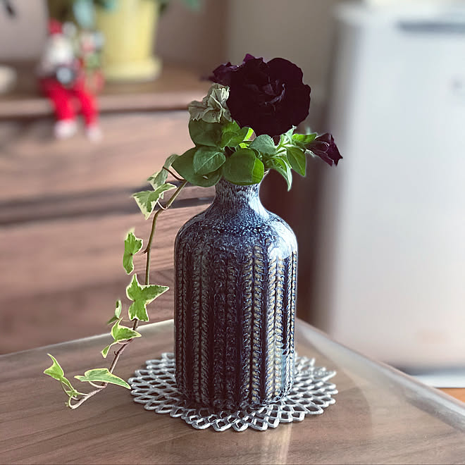 チルウィッチ コースター 青山フラワーマーケットの花器 ペチュニア ベランダガーデンの花 机 などのインテリア実例 11 09 16 36 58 Roomclip ルームクリップ チルウィッチ コースター 青山フラワーマーケットの花器 ペチュニア ベランダガーデンの花 机 などのインテリア実例 11 09 16 36 58 Roomclip ルームクリップ