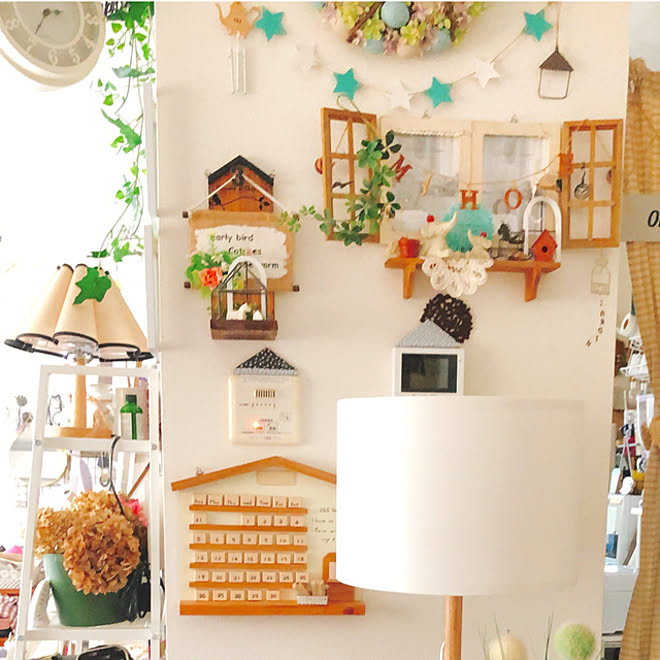 可愛い 100均の雑貨 Ikeaのランプ Ikeaのライト 小窓風diy などのインテリア実例 21 09 10 18 19 04 Roomclip ルームクリップ