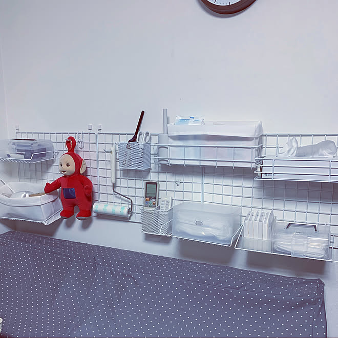 コロコロ置き場 ガムテープ ひも類収納 毛玉クリーナー置き場 カイロ置き場 マスク置き場 などのインテリア実例 01 31 17 29 Roomclip ルームクリップ