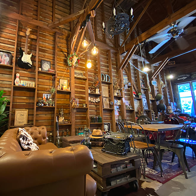 バイクガレージ Diy 倉庫カフェ お店ではありません 秘密基地 などのインテリア実例 06 24 11 54 36 Roomclip ルームクリップ