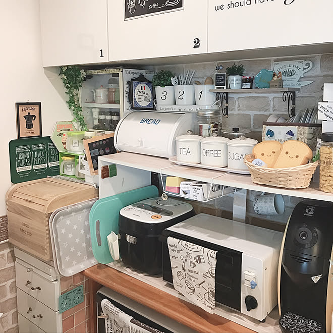 2019,7,22/カラーボックス 横置き/coucou 雑貨/salut!のブレッドケース/ニトリ雑貨...などのインテリア実例 - 2019-07-22 16:20:20