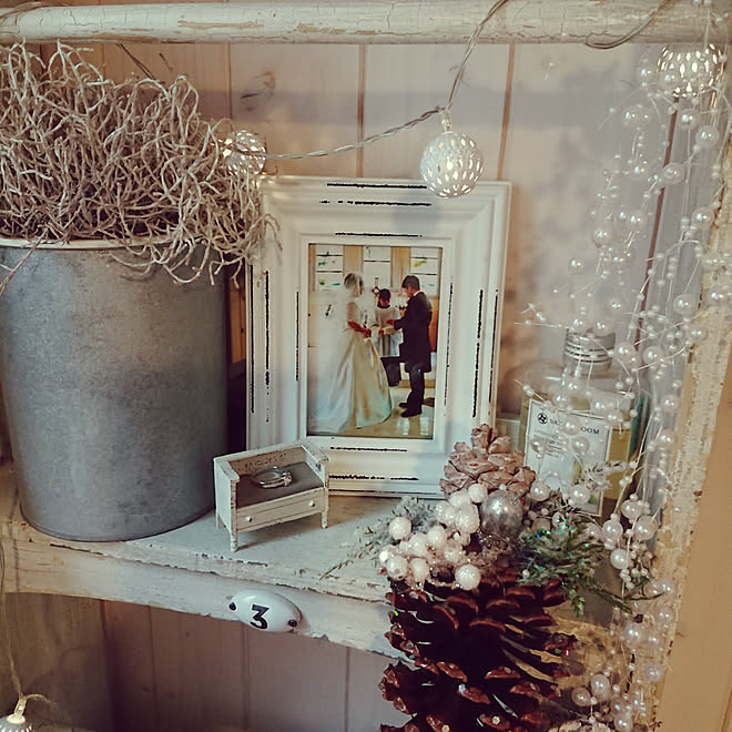 棚/クリスマス/結婚式の写真/思い出を飾る/ビションむさし&hellip;などのインテリア実例 20191215 095635
