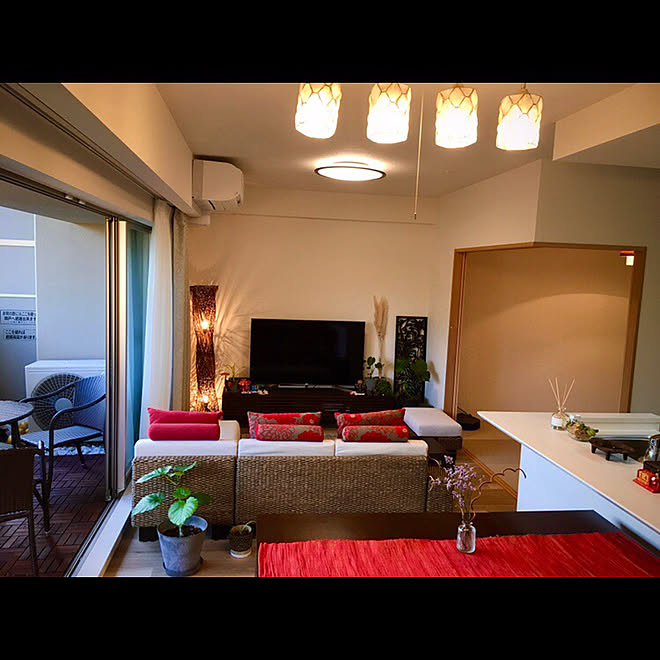 バリ 横長リビング テレビ台 アジアンインテリア エーフラット などのインテリア実例 02 29 11 30 12 Roomclip ルームクリップ