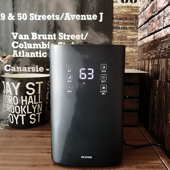 リビング 加湿器始めました いい感じ 男前 結構カッコいい などのインテリア実例 21 12 11 11 12 46 Roomclip ルームクリップ