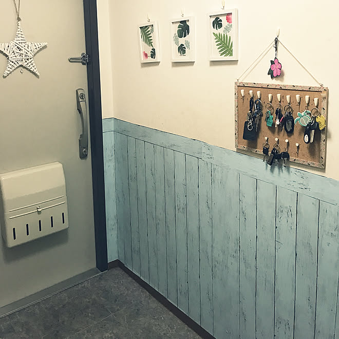玄関 入り口 リメイクシート ダイソー Diy 西海岸風インテリア などのインテリア実例 17 08 27 19 05 47 Roomclip ルームクリップ 玄関 入り口 リメイクシート ダイソー Diy 西海岸風インテリア などのインテリア実例 17 08 27 19 05 47 Roomclip ルームクリップ