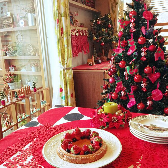 クリスマス クリスマスツリー クリスマスケーキ 手作りケーキ マリメッコ などのインテリア実例 15 12 21 14 33 32 Roomclip ルームクリップ