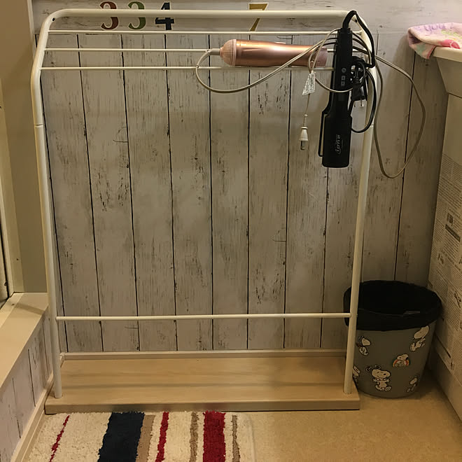バス トイレ タオル掛け エセスタオルスタンド スヌーピー 100円ショップ などのインテリア実例 17 12 17 15 02 03 Roomclip ルームクリップ