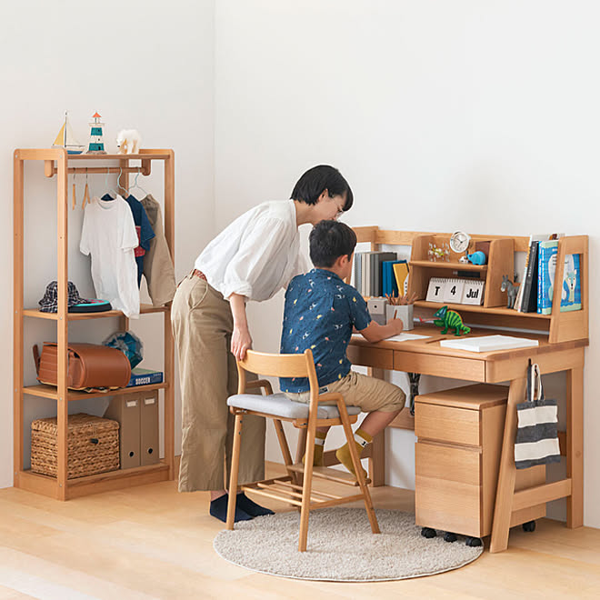 長く使える家具 ナチュラルインテリア 子供机 丁寧な暮らし 飛騨高山 などのインテリア実例 21 01 19 30 17 Roomclip ルームクリップ