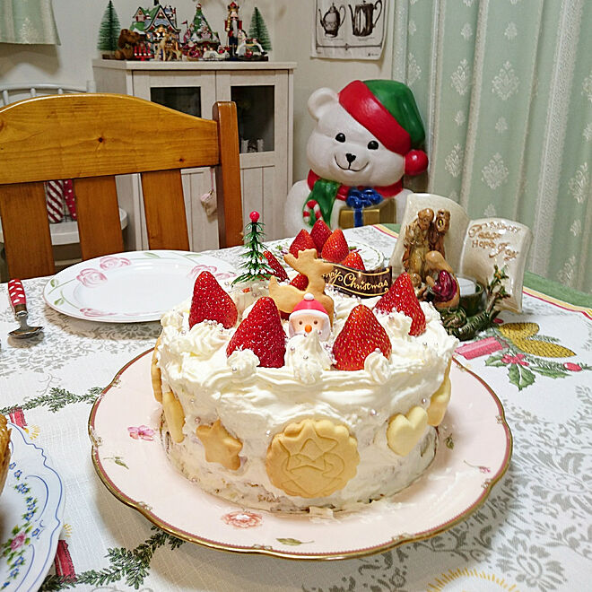 キッチン クリスマス クリスマスケーキ メルヘンカントリー 物語のある暮らし などのインテリア実例 12 24 19 47 17 Roomclip ルームクリップ