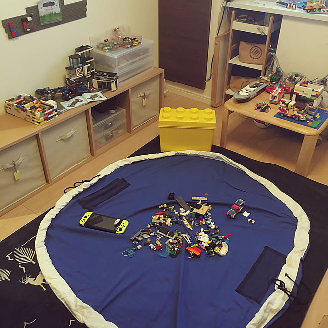 おもちゃ収納 パルプボードボックス お片付けマット サークルマット レゴ部屋 などのインテリア実例 02 17 16 05 19 Roomclip ルームクリップ