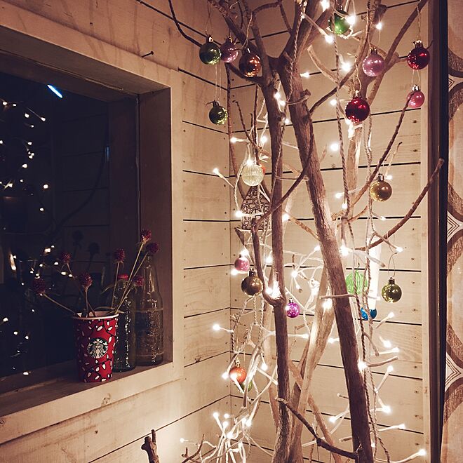 部屋全体 完全に枯れた観葉植物 Ikea 照明 小屋diy クリスマスツリーのインテリア実例 16 11 13 17 56 42 Roomclip ルームクリップ