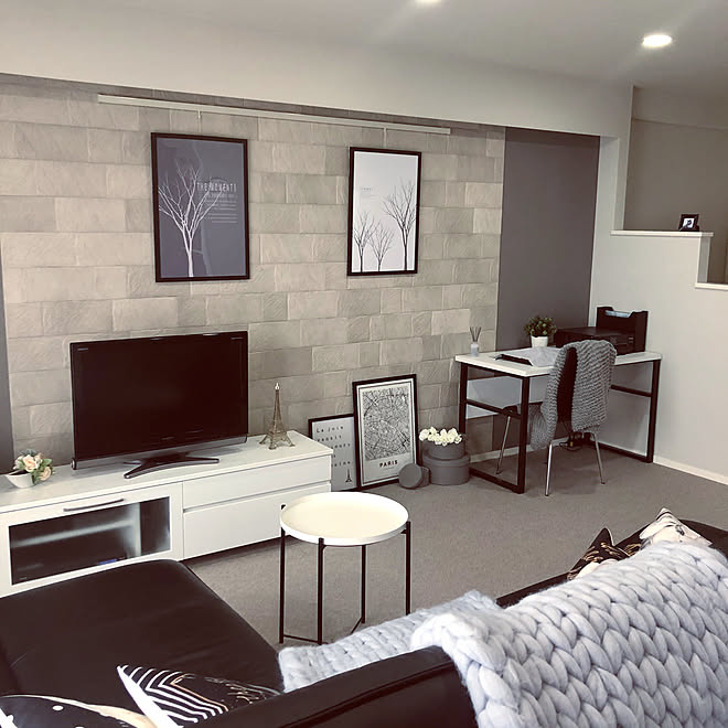 チャンキーニット ニトリ モノトーンインテリア クールモダン ひとり暮らし などのインテリア実例 19 12 21 13 54 22 Roomclip ルームクリップ