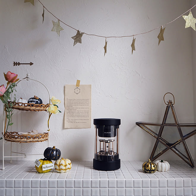 ガーランド ニトリ ディスプレイコーナー セリア ダイソー などのインテリア実例 09 06 22 23 49 Roomclip ルームクリップ