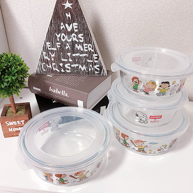 パイレックス Pyrexガラスタッパー スヌーピー 丸型保存容器 ガラス耐熱容器 などのインテリア実例 21 05 16 17 21 59 Roomclip ルームクリップ