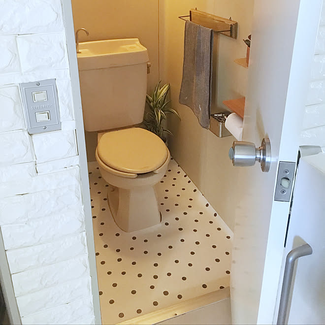簡単diy ドット柄 ドットの床 クッションフロア トイレ などのインテリア実例 19 09 12 12 03 49 Roomclip ルームクリップ