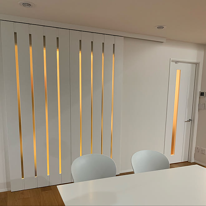 スライドドア わが家のドア 照明 一条工務店 一条工務店 Ismart などのインテリア実例 22 02 01 19 15 41 Roomclip ルームクリップ