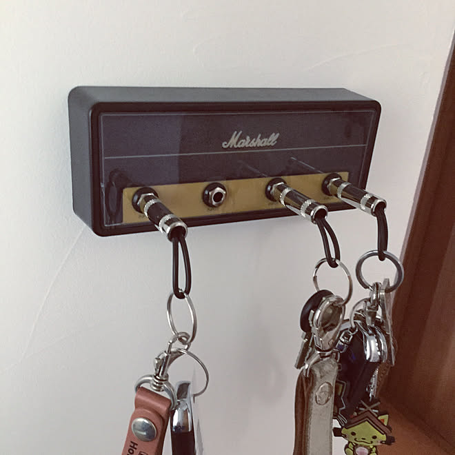マーシャル アンプ鍵置き 玄関 入り口 雑貨 楽器のある部屋 などのインテリア実例 18 05 04 10 25 29 Roomclip ルームクリップ マーシャル アンプ鍵置き 玄関 入り口 雑貨 楽器のある部屋 などのインテリア実例 18 05 04 10 25 29 Roomclip ルームクリップ