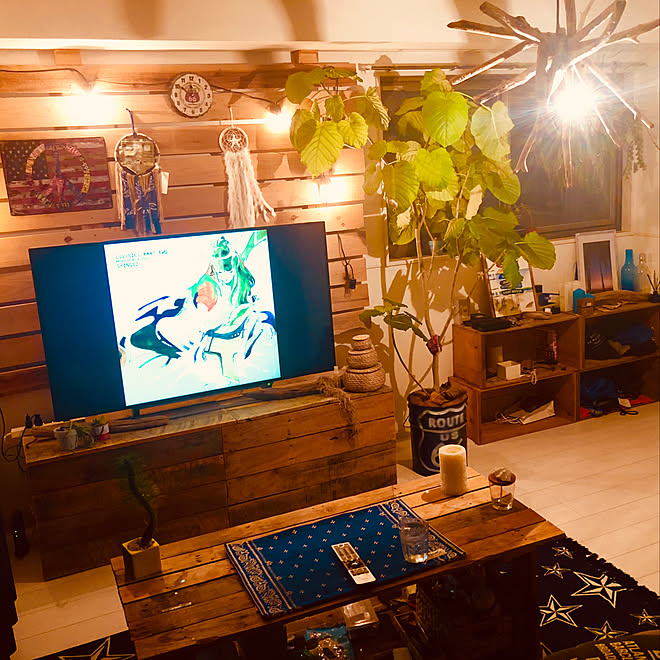 リビング 西海岸風インテリア 一人暮らし Diy ハンドメイド などのインテリア実例 18 10 19 00 10 38 Roomclip ルームクリップ