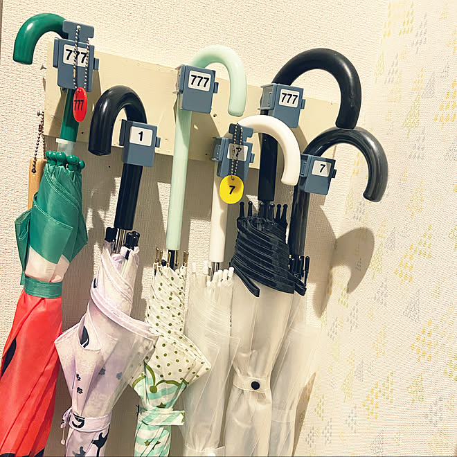 Diy 傘収納 傘 ガチャガチャ わたしのハンドメイド 秋 などのインテリア実例 10 29 19 24 45 Roomclip ルームクリップ Diy 傘収納 傘 ガチャガチャ わたしのハンドメイド 秋 などのインテリア実例 10 29 19 24 45 Roomclip ルームクリップ