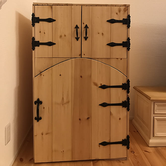 棚 アイアン蝶番 アイアンヒンジ アイアン 親子でdiy などのインテリア実例 18 08 12 19 43 12 Roomclip ルームクリップ