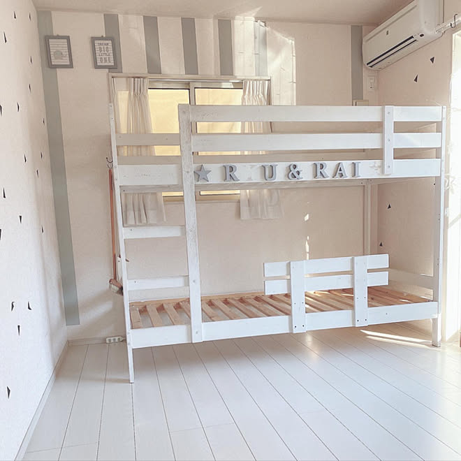 Ikeaのベッドをリメイク セリア 子供部屋をなんとかしたい 子供部屋男の子 子供部屋 などのインテリア実例 21 12 22 06 39 44 Roomclip ルームクリップ