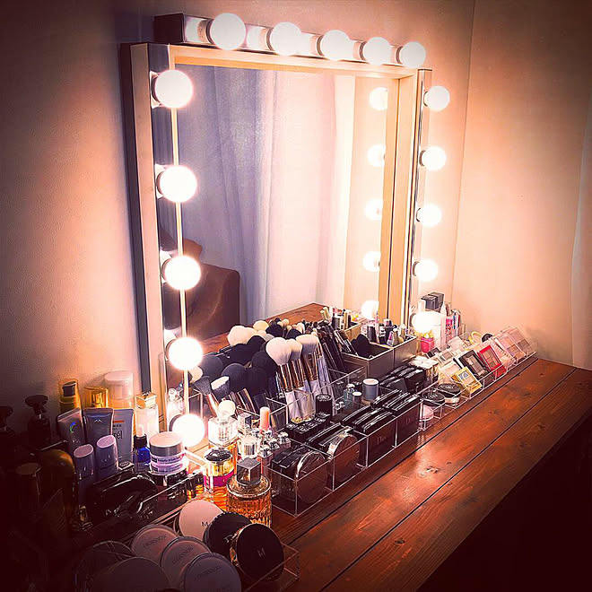 リビング/ハリウッドミラー/ドレッシングテーブル/IKEA MUSIK/IKEA 照明...などのインテリア実例 20181111