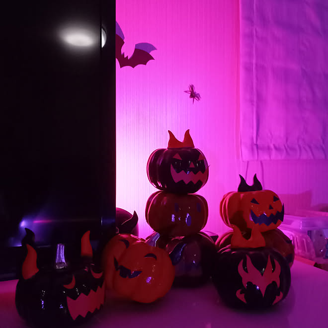 リビング ハロウィン ライトアップ 小悪魔ダンサー おうちディズニー などのインテリア実例 21 11 02 11 33 41 Roomclip ルームクリップ
