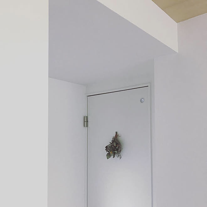 トイレのドア スワッグ ミニブーケ ドライフラワーのインテリア実例 18 10 17 18 31 35 Roomclip ルームクリップ