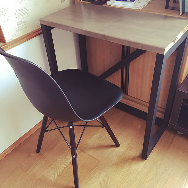 勉強机diy 鉄脚風 子供部屋 子供部屋男の子 イームズチェア などのインテリア実例 19 09 07 09 48 51 Roomclip ルームクリップ