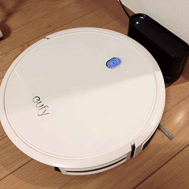 ロボット掃除機 一人暮らし 男の一人暮らし シンプルライフ 男前 などのインテリア実例 11 04 54 54 Roomclip ルームクリップ