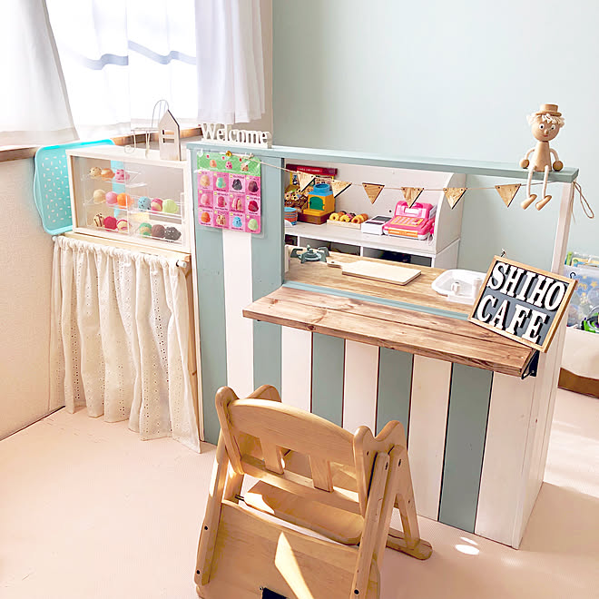 ままごとキッチンdiy アイスクリーム屋さん 子供部屋 キッズスペース 賃貸インテリア セリア などのインテリア実例 01 26 13 12 Roomclip ルームクリップ