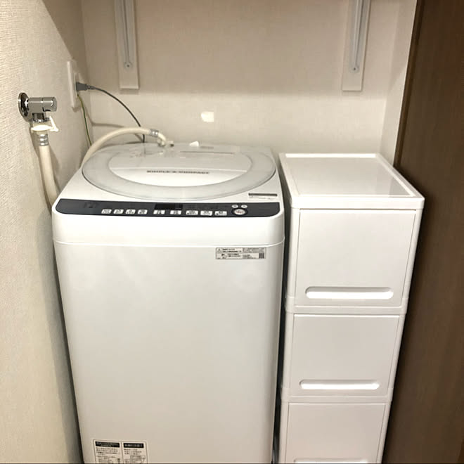 隙間収納 セリア 100均 ダイソー ホワイトインテリア などのインテリア実例 04 21 16 38 22 Roomclip ルームクリップ 隙間収納 セリア 100均 ダイソー ホワイトインテリア などのインテリア実例 04 21 16 38 22 Roomclip ルームクリップ