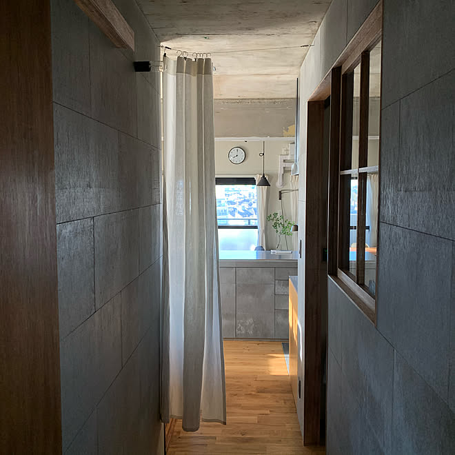 のれん モノトーン リノベーション 家づくり コンクリート打ち放し などのインテリア実例 11 05 08 14 Roomclip ルームクリップ