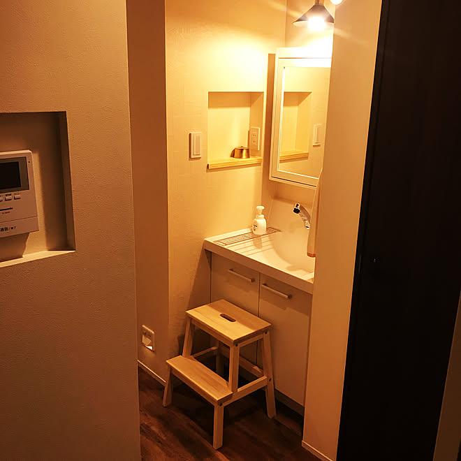 バス トイレ ブラケットライト コンセントニッチ Lixil洗面台 ピアラ などのインテリア実例 19 01 09 19 24 Roomclip ルームクリップ バス トイレ ブラケットライト コンセントニッチ Lixil洗面台 ピアラ などのインテリア実例 19 01 09 19 24 Roomclip ルームクリップ