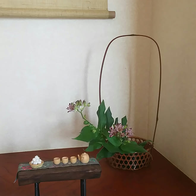壁 天井 お月見飾り 侘び寂び 山野草 籠花器 などのインテリア実例 18 09 22 11 33 23 Roomclip ルームクリップ