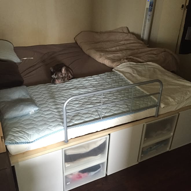 ベッド周り Ikea マットレス ベッドガード Diy カラーボックス などのインテリア実例 16 06 25 16 21 32 Roomclip ルームクリップ