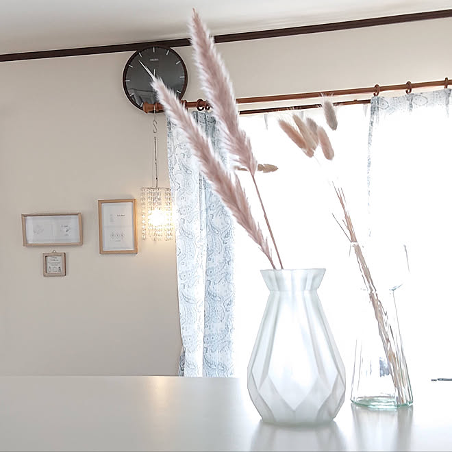 セリアのドライフラワー ラグラス ドライ パンパスグラスドライ 秋色インテリア 好きなものに囲まれて暮らす などのインテリア実例 22 09 17 21 32 13 Roomclip ルームクリップ